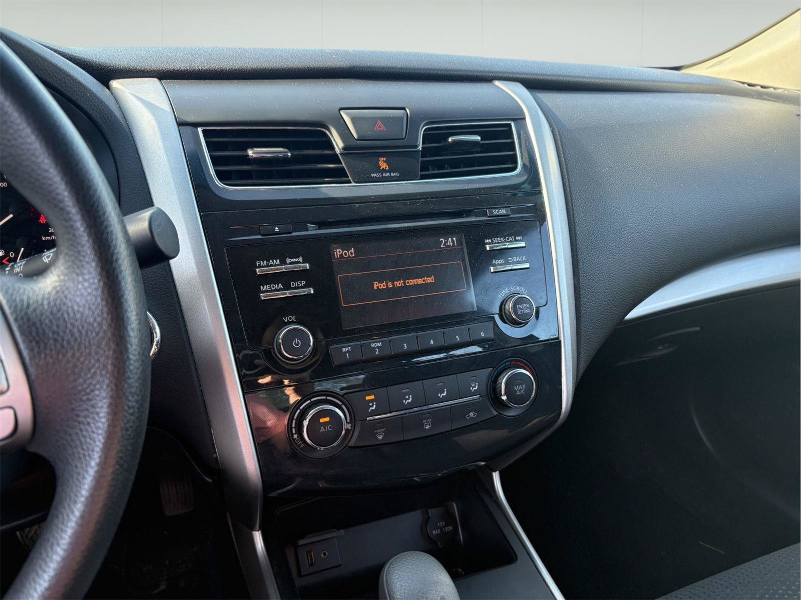 Used 2015 Nissan Altima 2.5 S w/ Special Edition Package FWD image 8