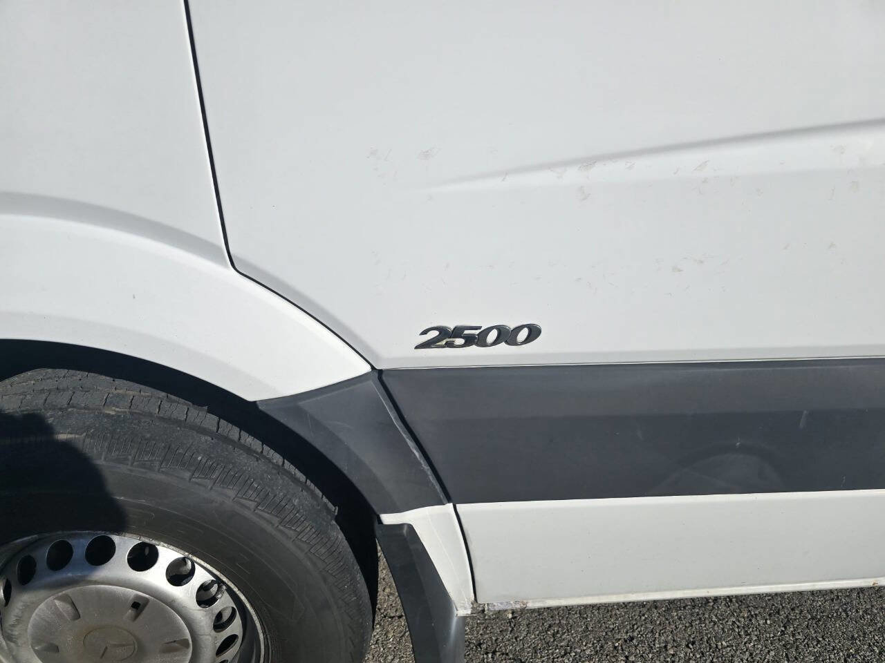 Used 2012 Mercedes-Benz Sprinter 2500 image 18
