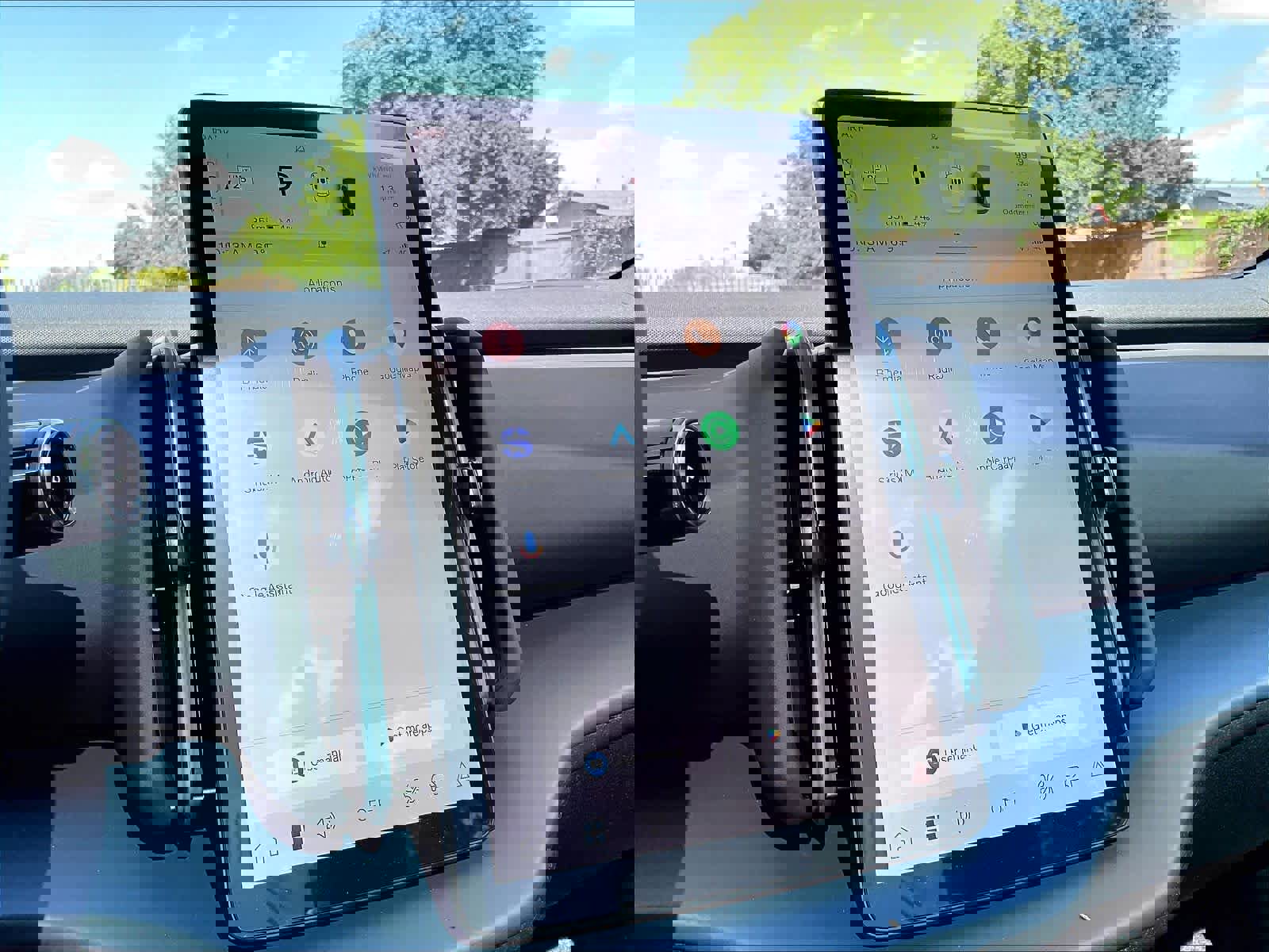 New 2026 Volvo EX30 Plus w/ Protection Package RWD image 21