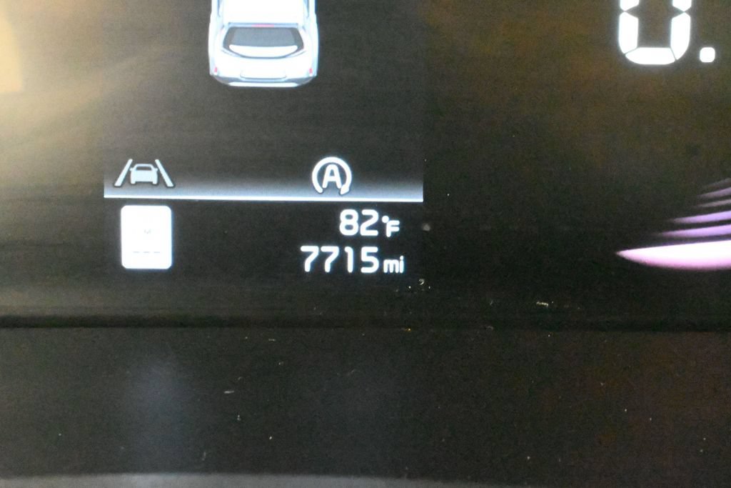 Used 2024 Kia Soul LX w/ Option Group 015 FWD image 29