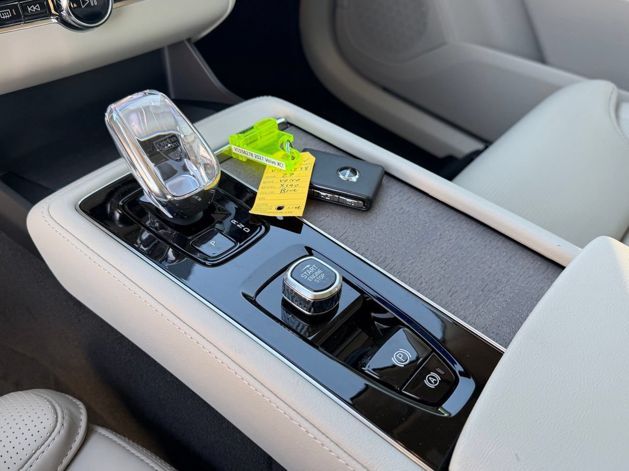 New 2027 Volvo XC90 B6 Ultra AWD/4WD image 10