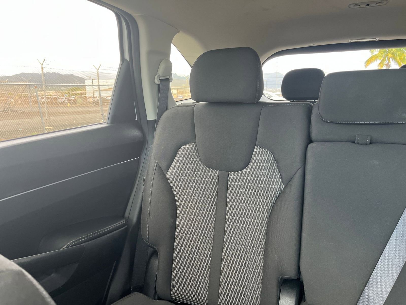 Used 2023 Kia Sorento LX image 40