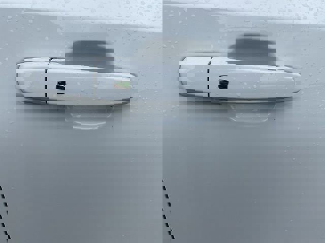 Used 2024 GMC Terrain SLE image 12