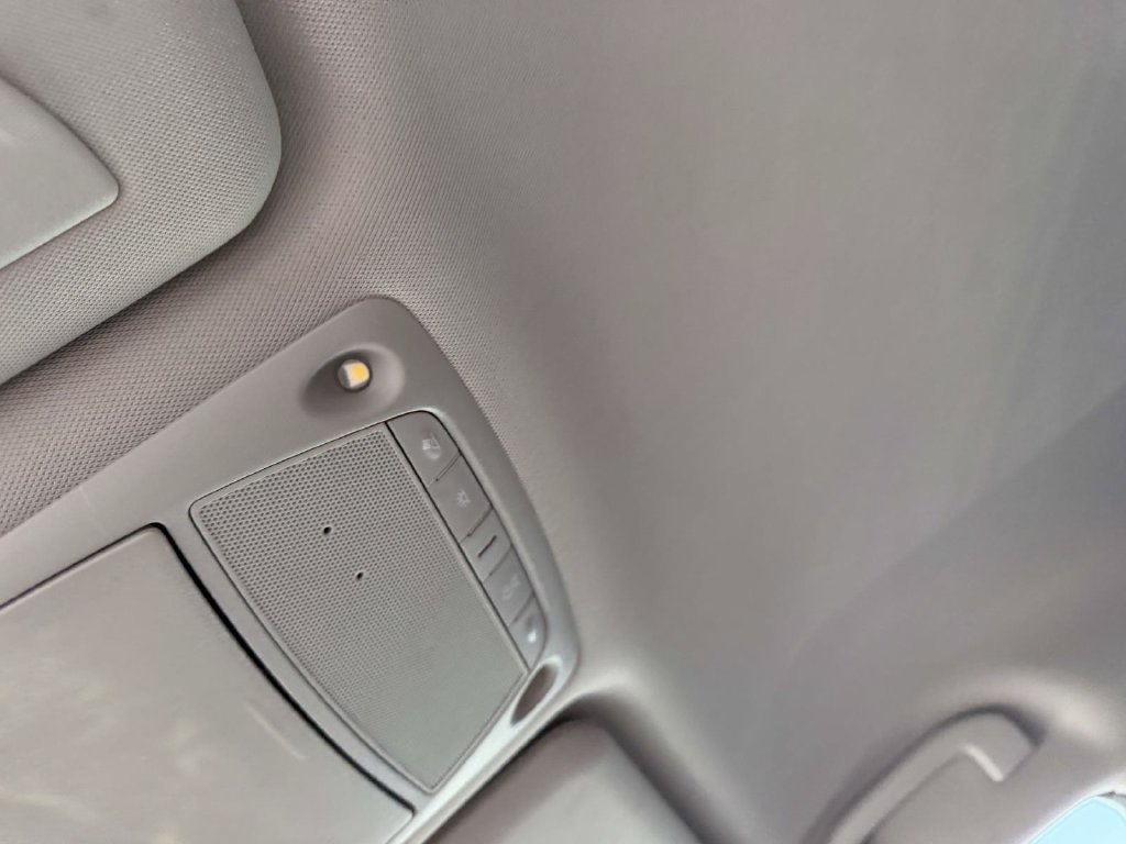 Used 2019 Nissan Rogue S AWD/4WD image 31