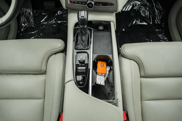 Used 2021 Volvo XC90 T6 Inscription w/ Protection Package Premier AWD/4WD image 27