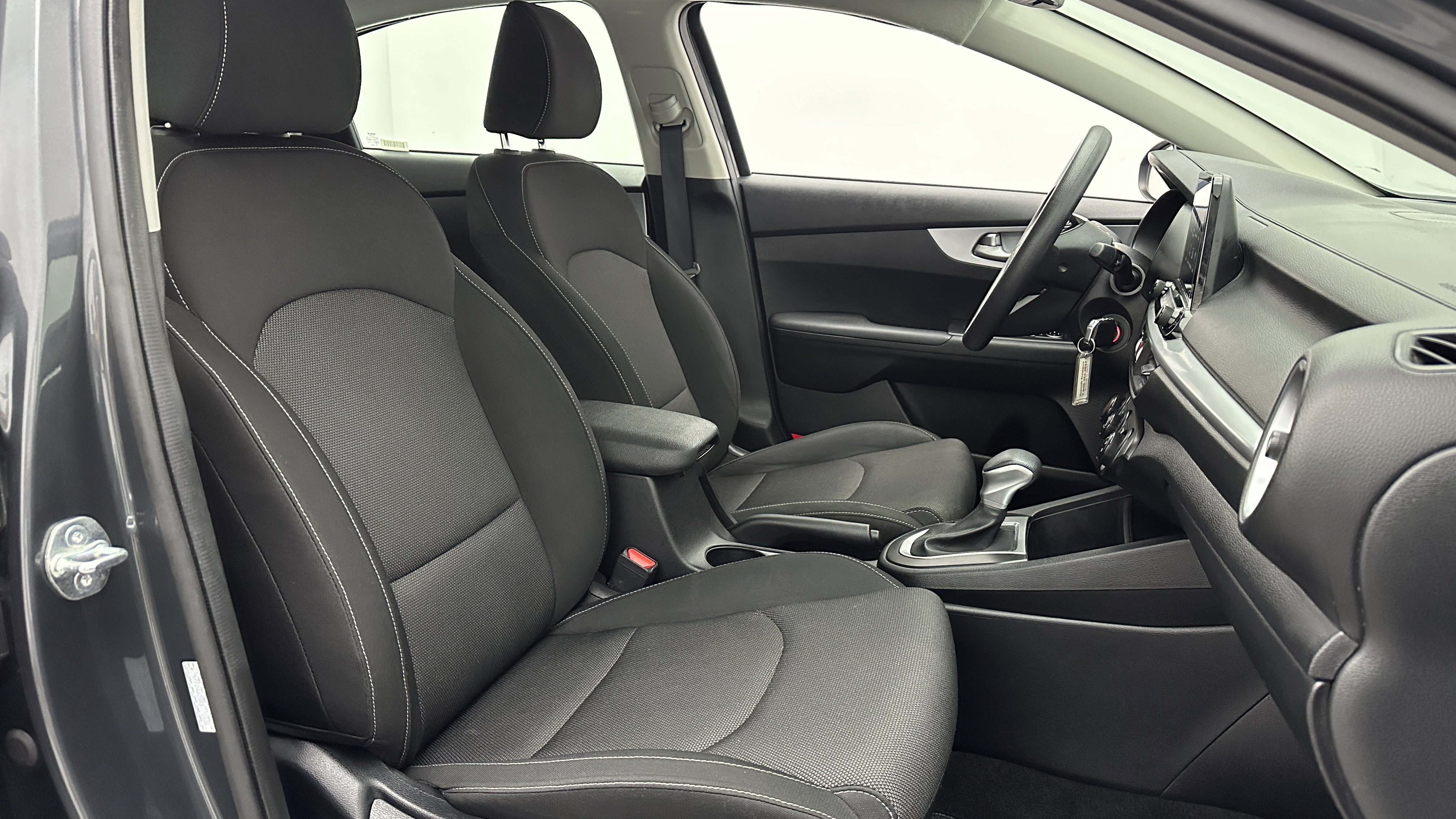 Used 2024 Kia Forte LXS image 32