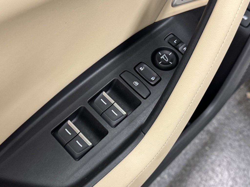 Used 2025 Acura TLX w/ Technology Package image 13