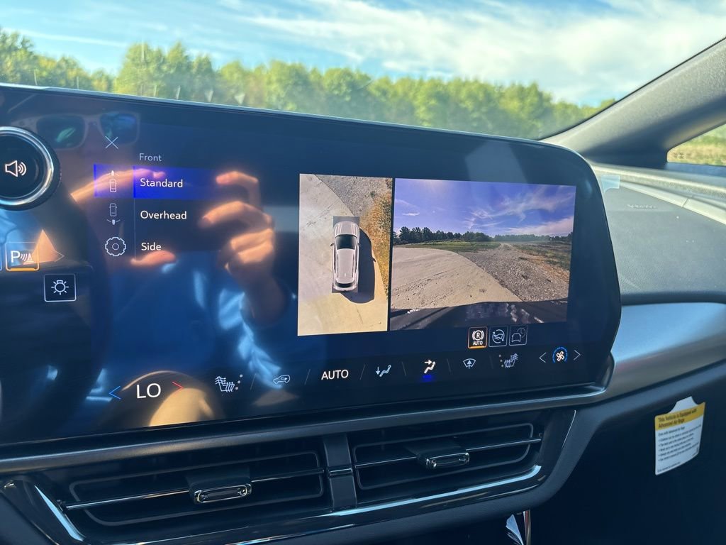 New 2026 Chevrolet Equinox EV RS AWD/4WD image 26