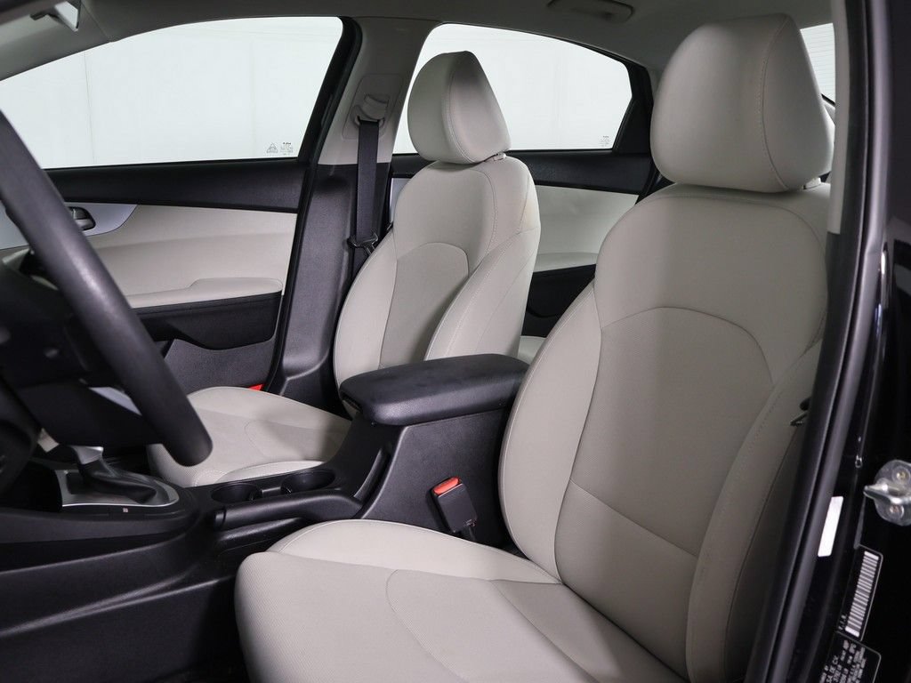 Used 2023 Kia Forte LXS FWD image 24