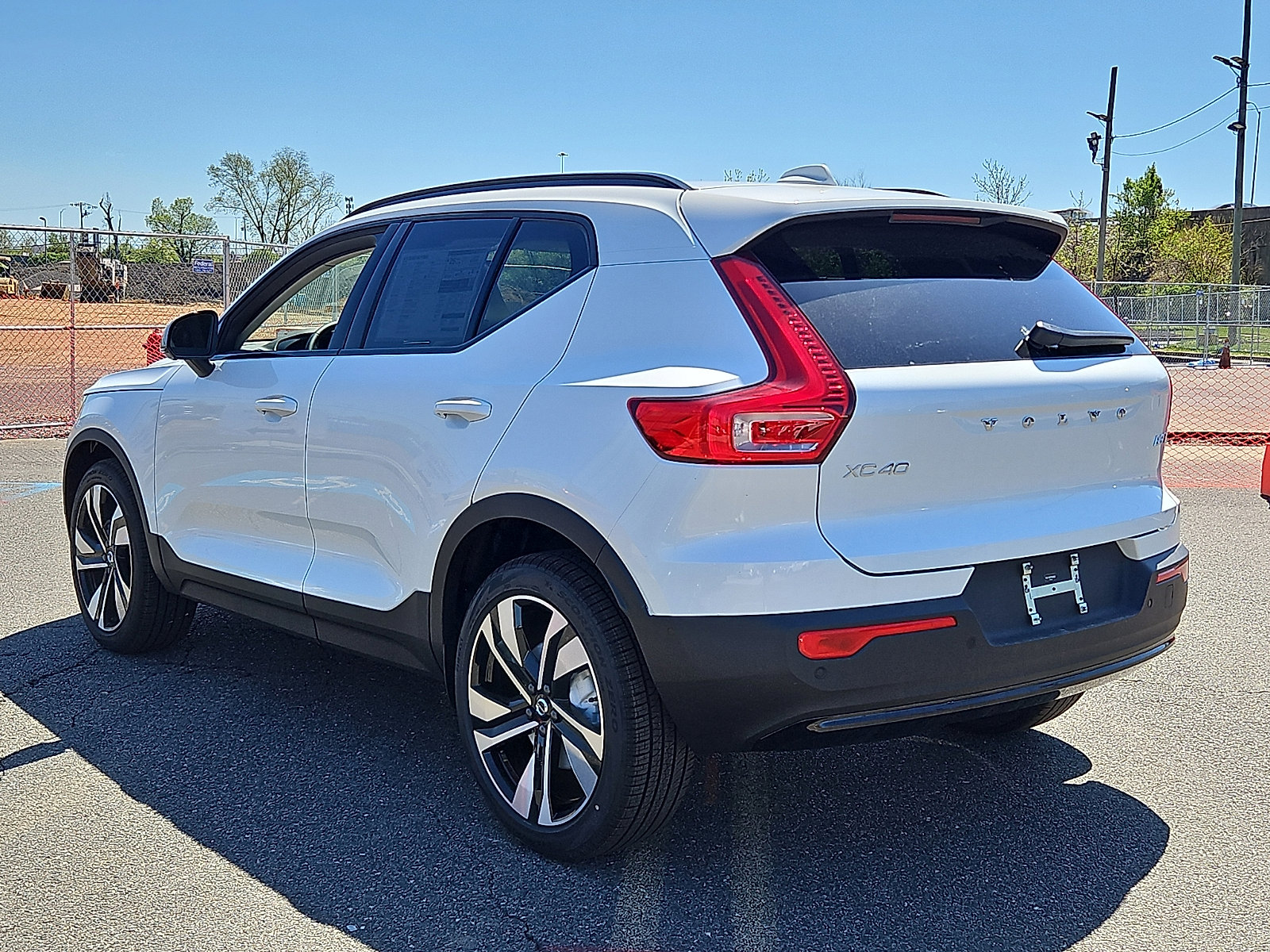 New 2026 Volvo XC40 B5 Plus w/ Protection Package Premier AWD/4WD image 4