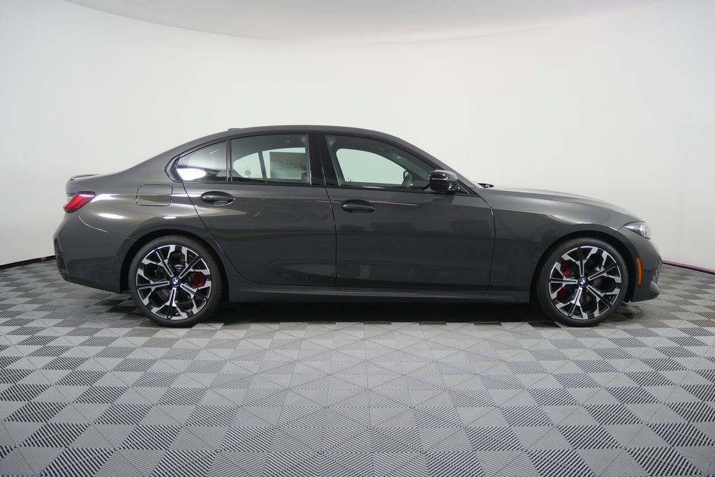 New 2026 BMW 330i Sedan w/ M Sport Package RWD image 3