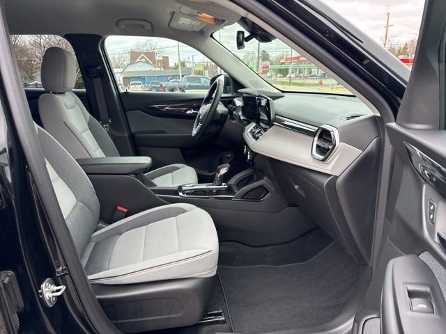 Used 2024 Chevrolet TrailBlazer LT w/ Convenience Package image 9