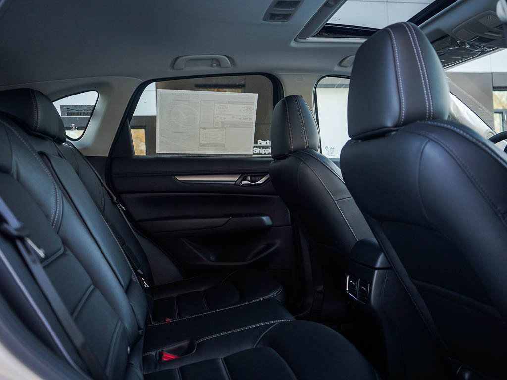 New 2025 MAZDA CX-5 AWD 2.5 S w/ Preferred Package image 12