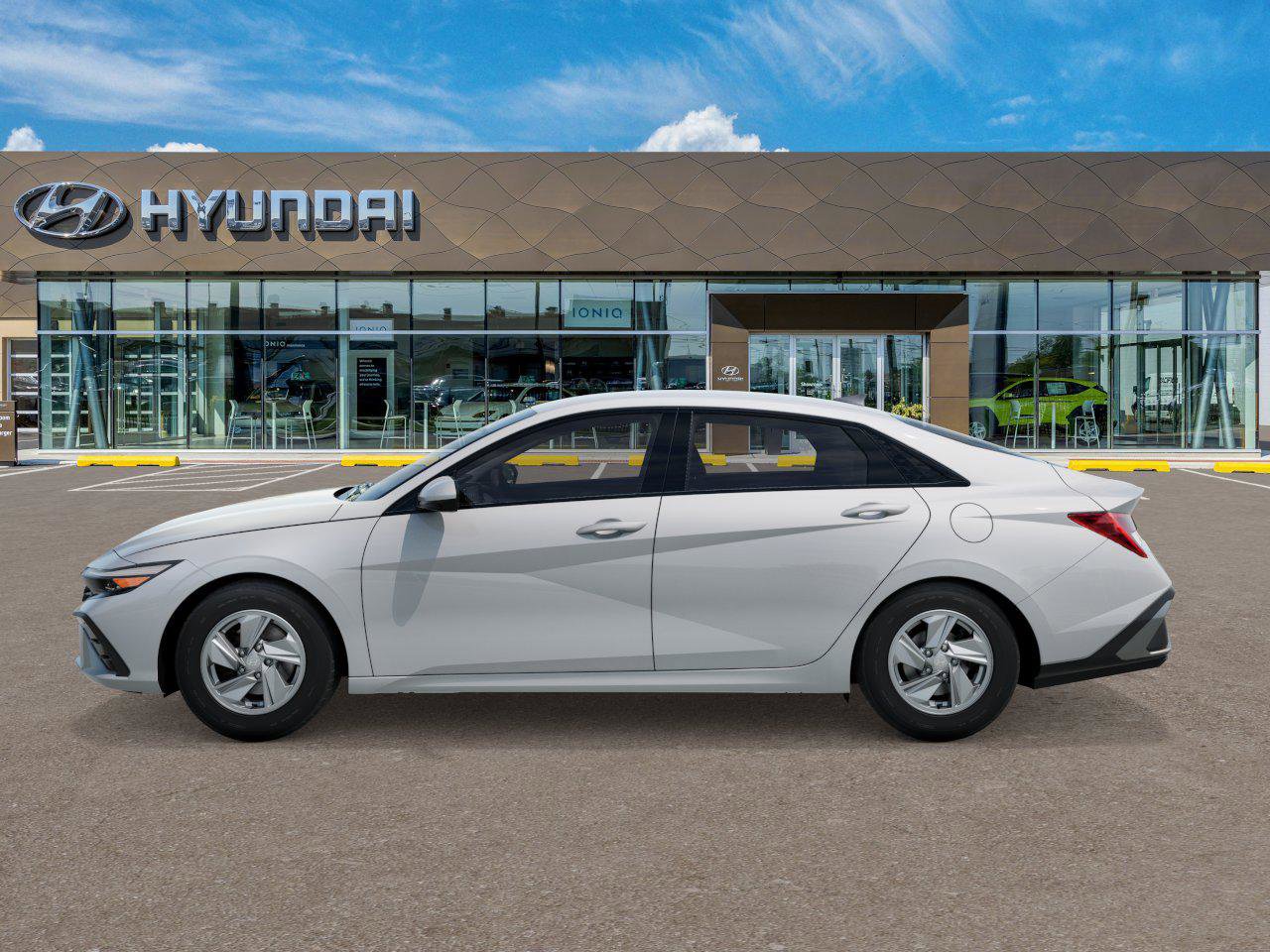 New 2025 Hyundai Elantra SE image 3