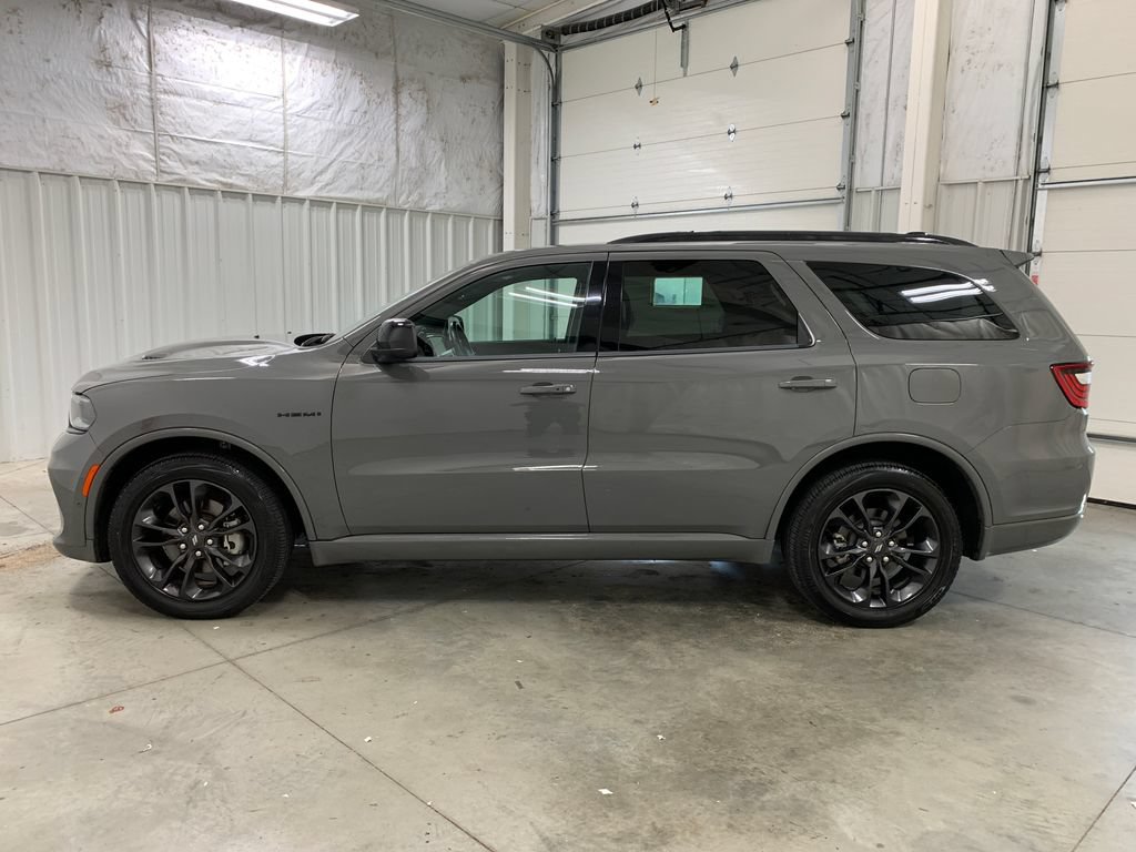 Used 2024 Dodge Durango R/T w/ Blacktop Package AWD/4WD image 4