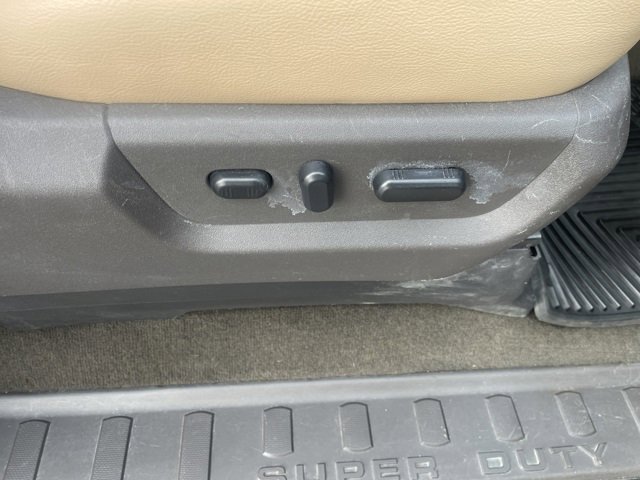 Used 2016 Ford F250 Lariat w/ Lariat Interior Package image 55