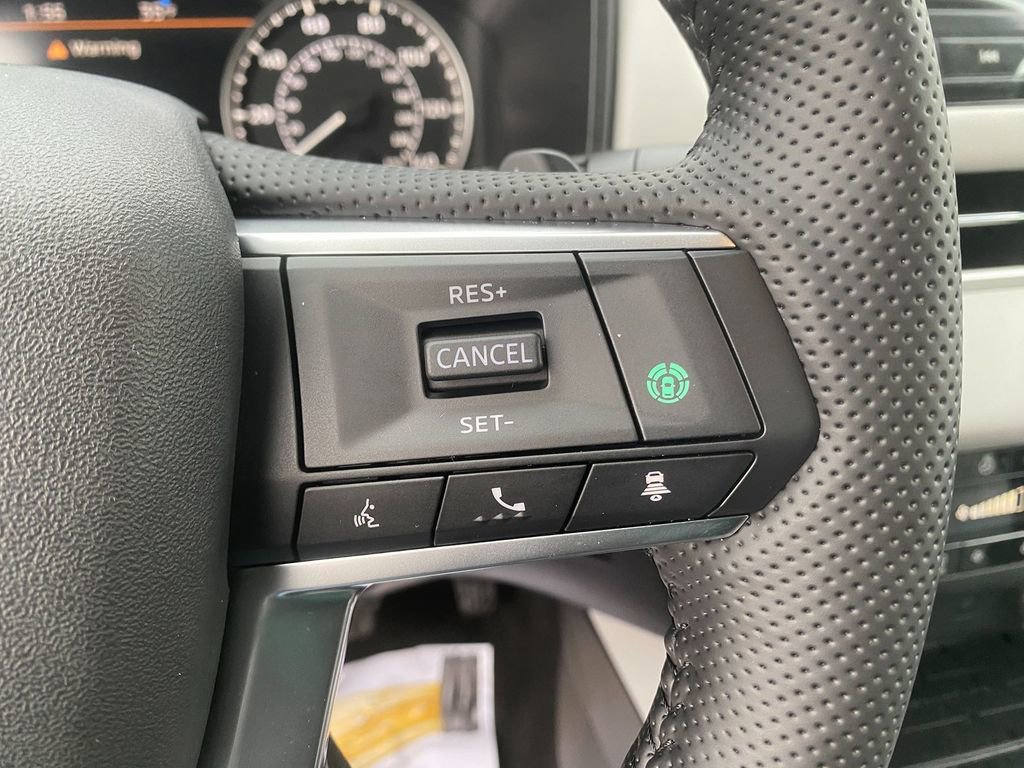 New 2026 Mitsubishi Outlander SE image 17