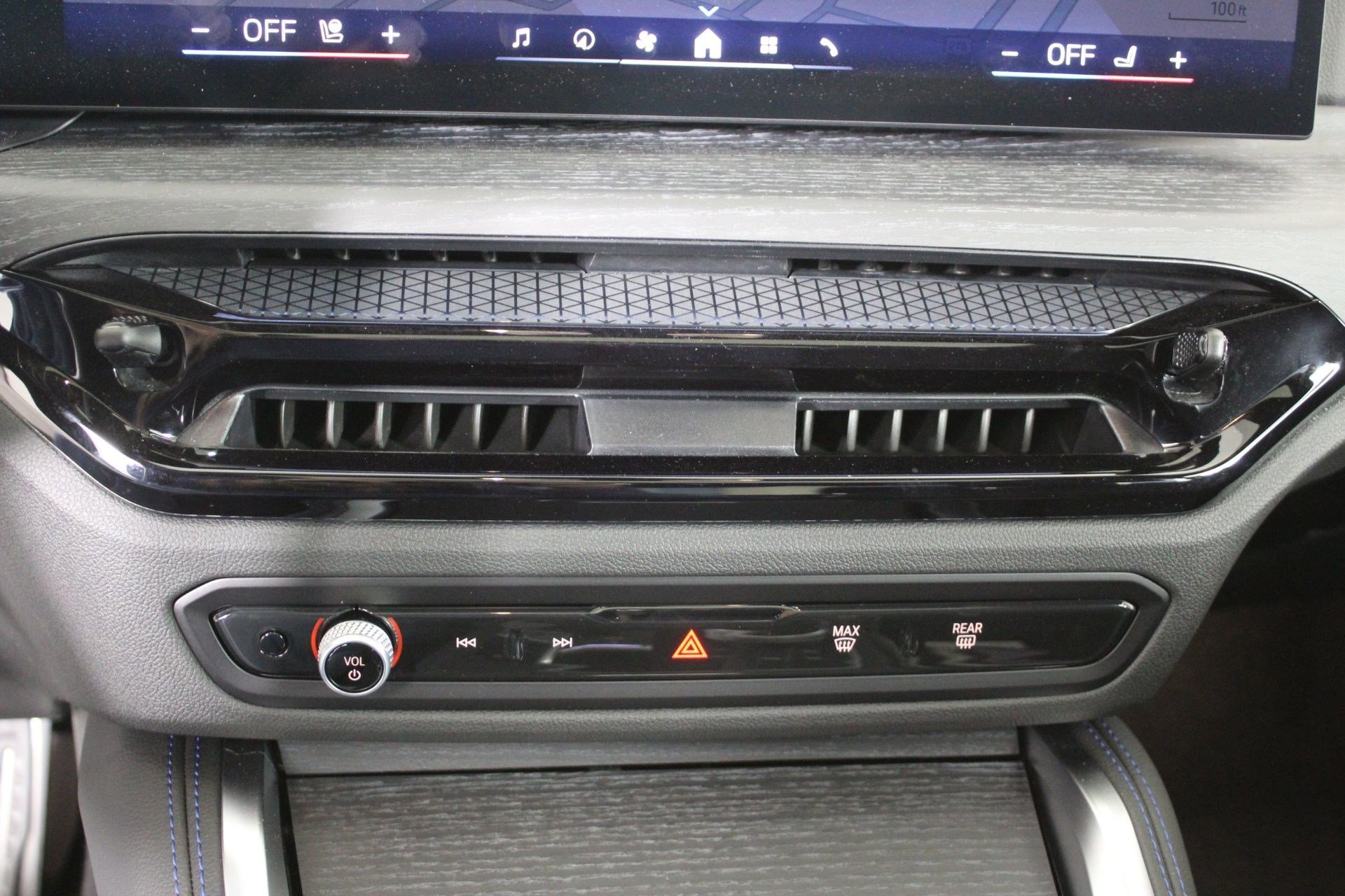 New 2026 BMW 230i Coupe w/ Premium Package RWD image 17