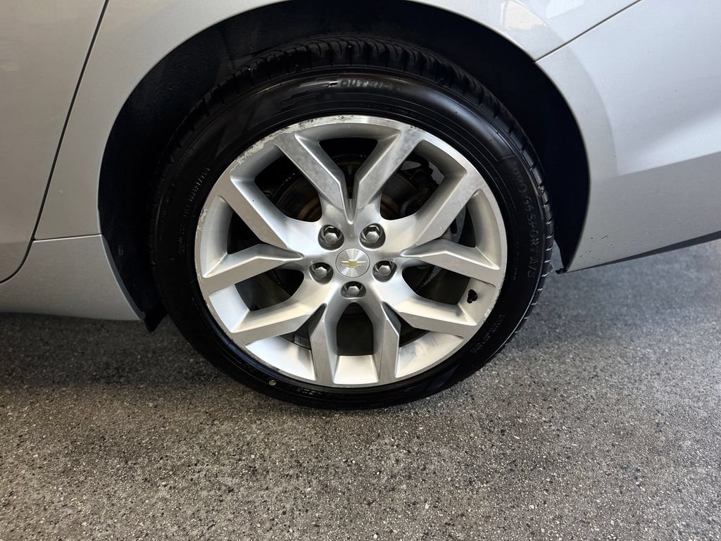 Used 2018 Chevrolet Impala Premier FWD image 27