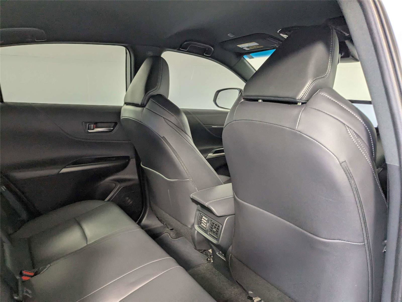 Certified 2024 Toyota Venza XLE AWD/4WD image 28