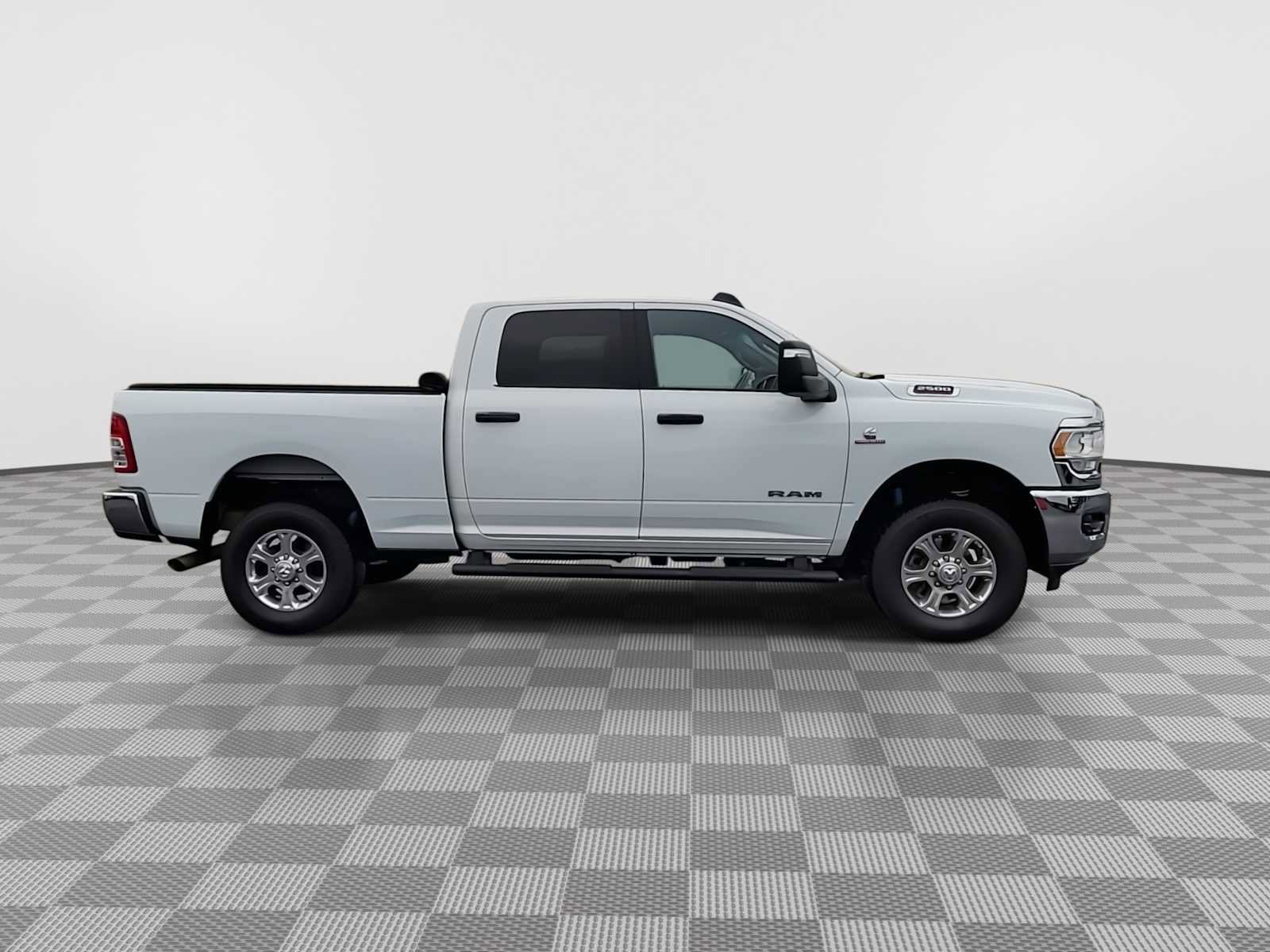 Used 2024 RAM 2500 Big Horn w/ Off Road Package image 9