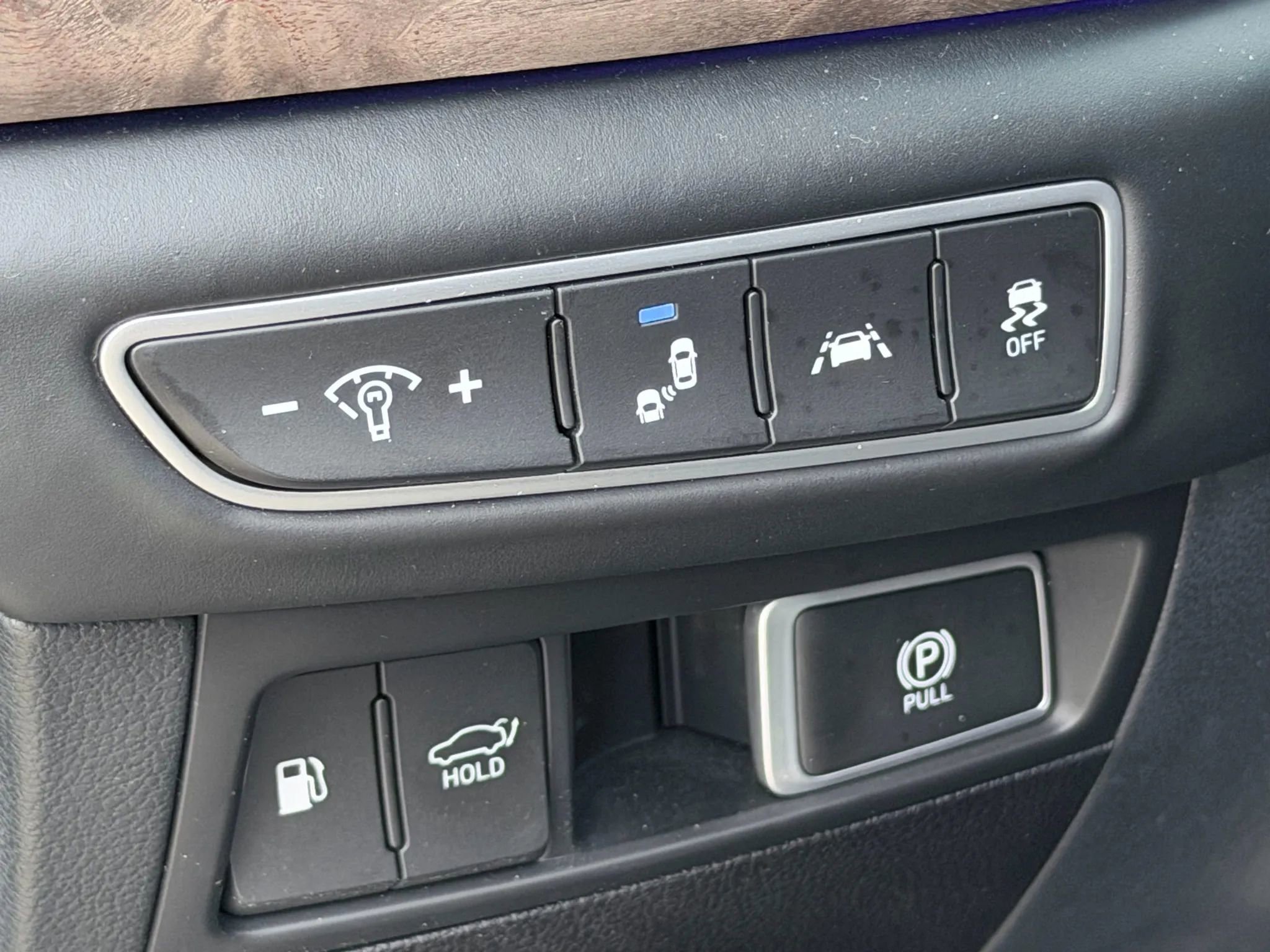 Used 2021 Genesis G90 5.0 Ultimate image 36