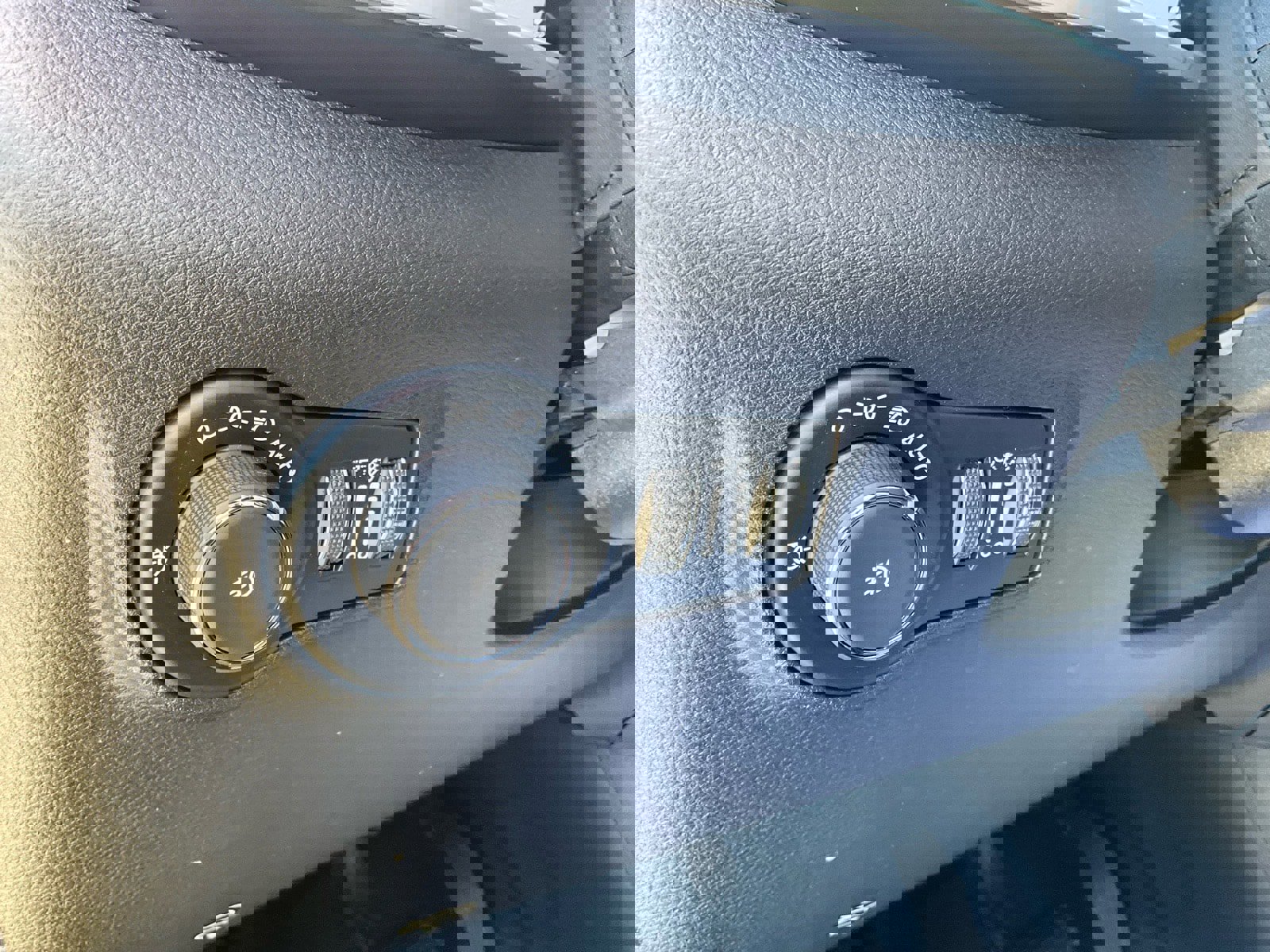 Certified 2024 Jeep Compass Limited image 15