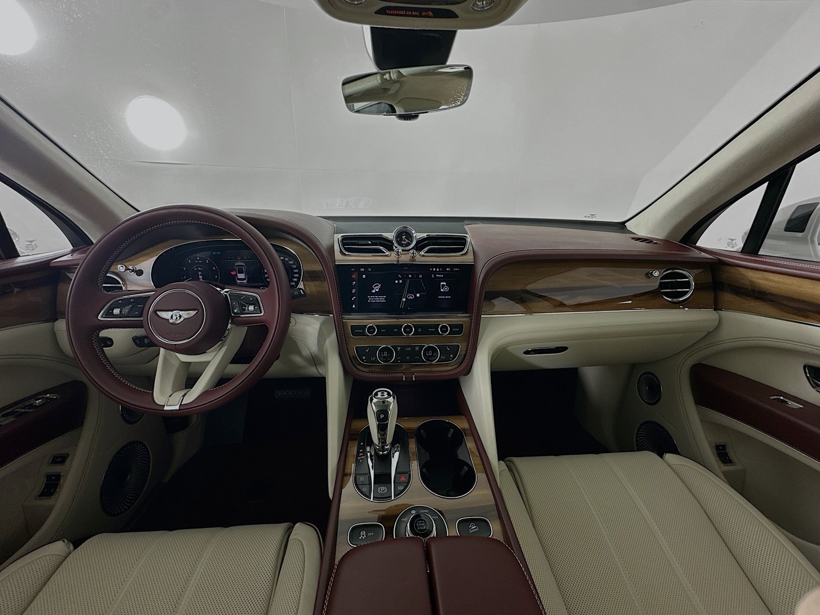 New 2026 Bentley Bentayga AWD/4WD image 4