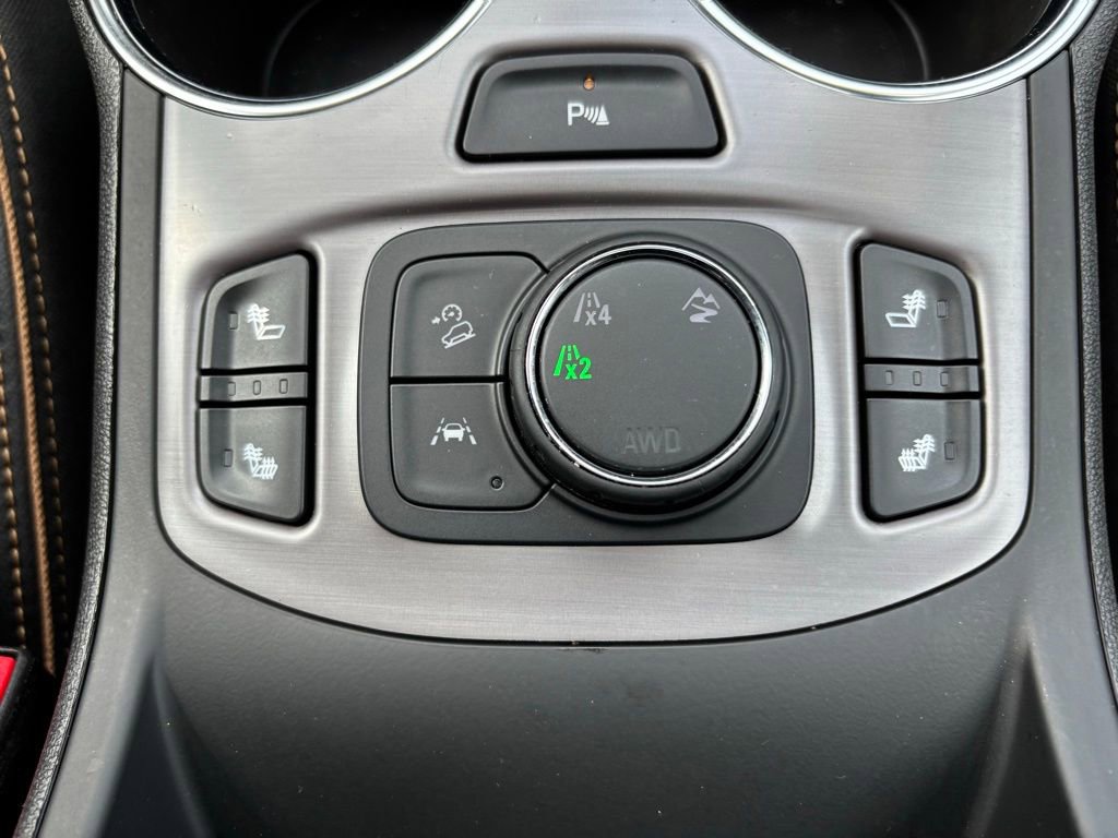 Used 2024 GMC Terrain AT4 w/ Infotainment Package II AWD/4WD image 30