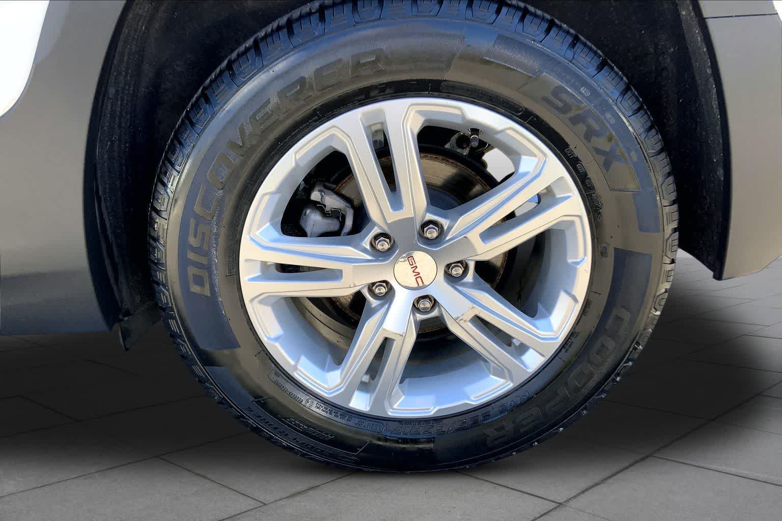 Used 2019 GMC Terrain SLE AWD/4WD image 11