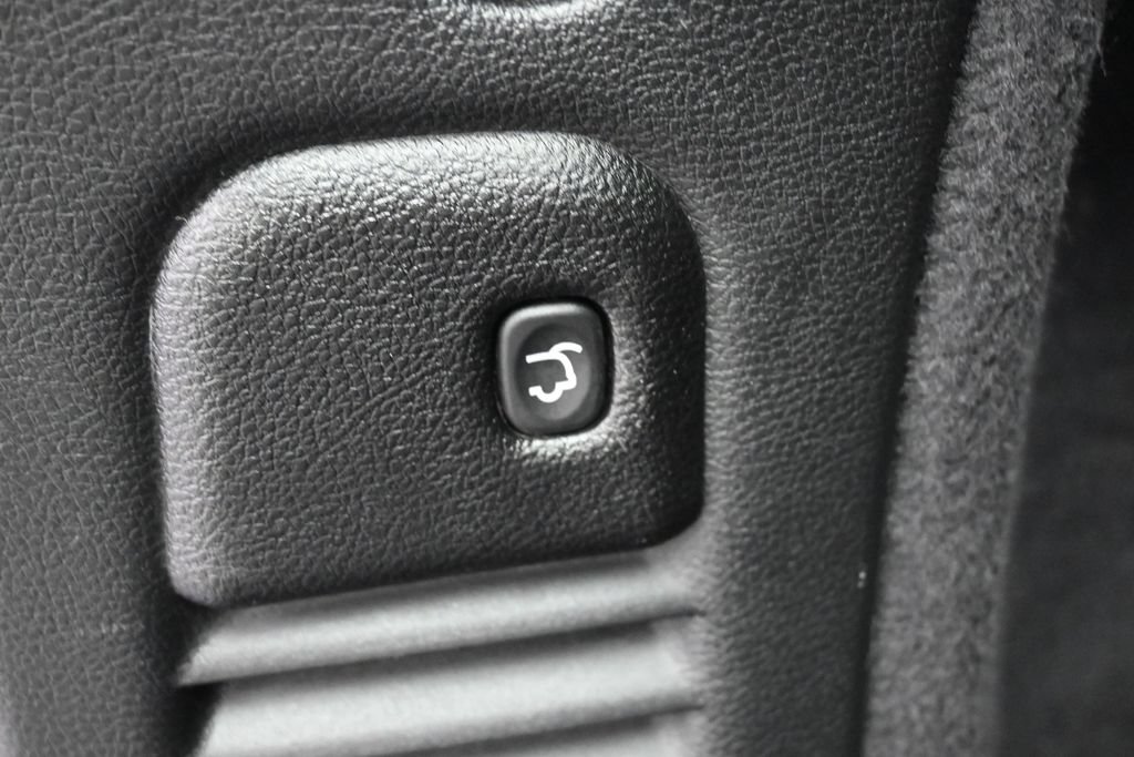 Used 2025 Dodge Durango R/T AWD/4WD image 17