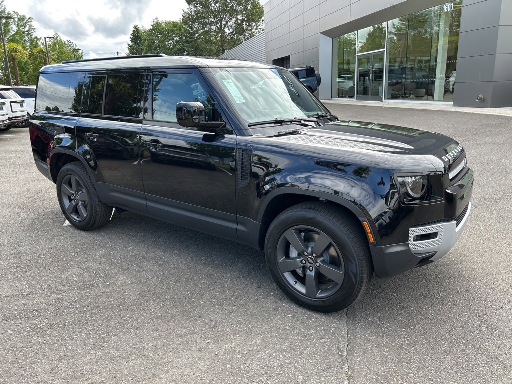 New 2025 Land Rover Defender 130 S image 8