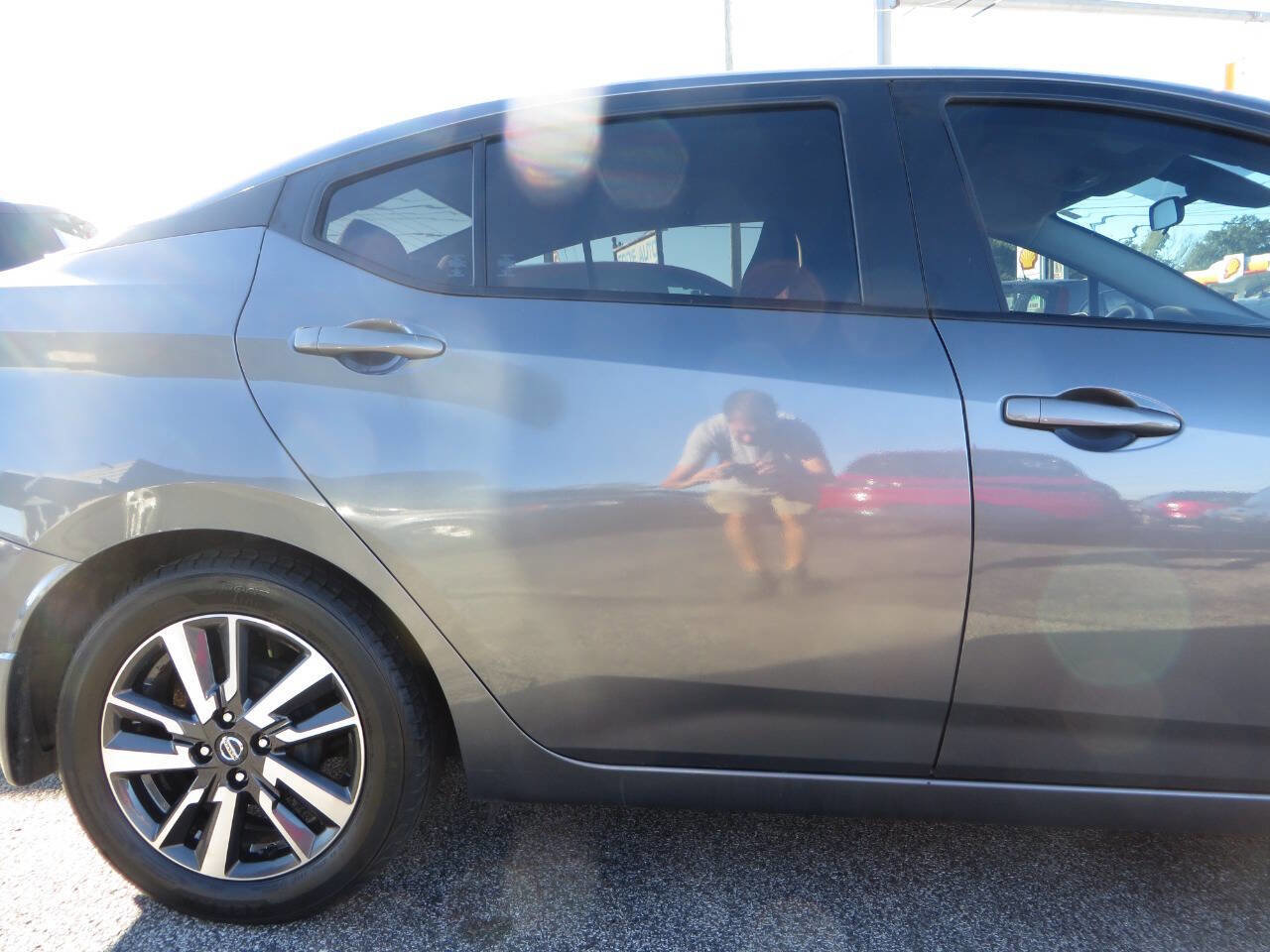 Used 2021 Nissan Versa SV image 21