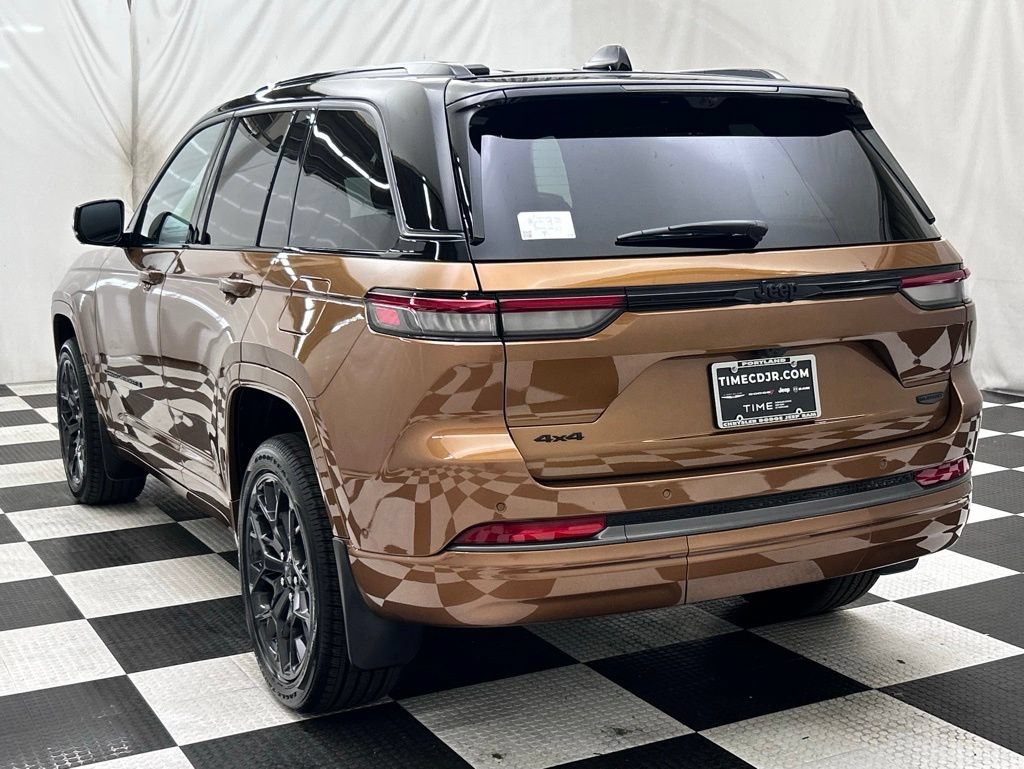 New 2026 Jeep Grand Cherokee Summit w/ Obsidian Package AWD/4WD image 5