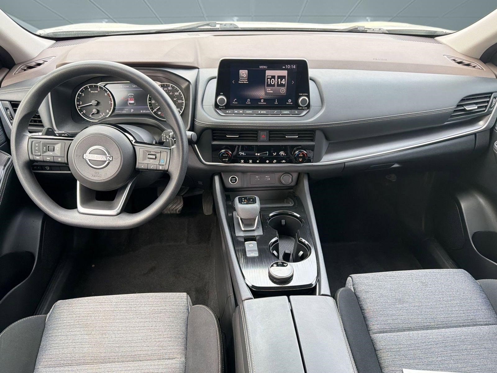 Used 2023 Nissan Rogue SV image 24