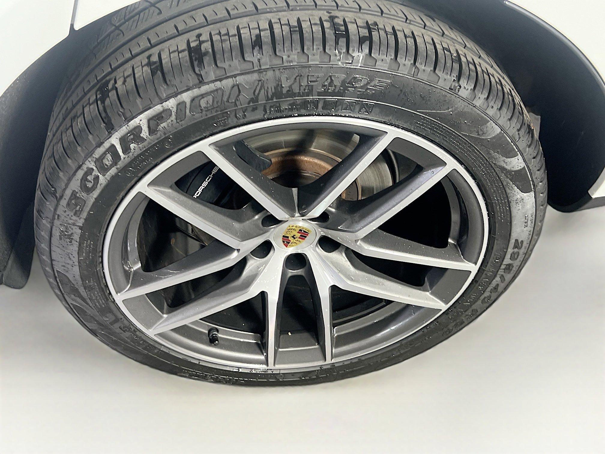 Used 2022 Porsche Macan image 33