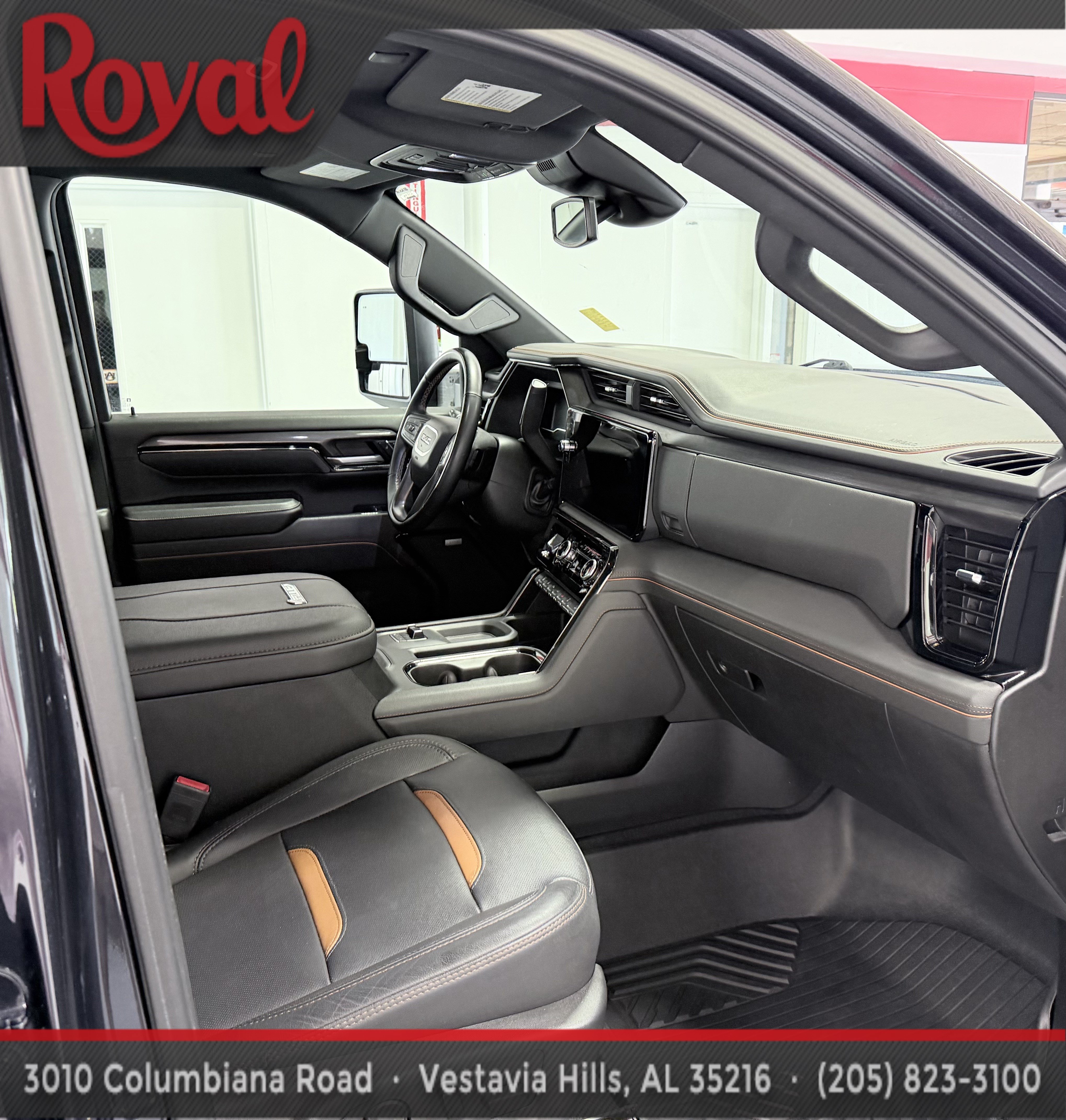 Used 2024 GMC Sierra 2500 AT4 w/ AT4 Preferred Package AWD/4WD image 15
