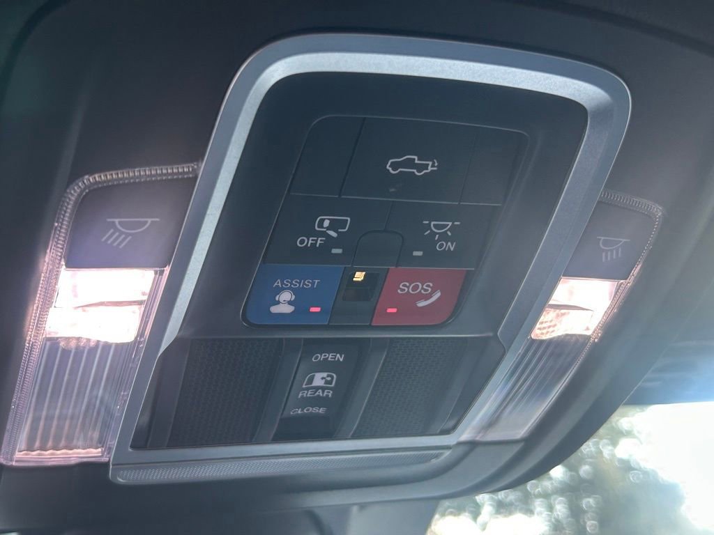 Used 2022 RAM 1500 Limited w/ Body Color Bumper Group image 44