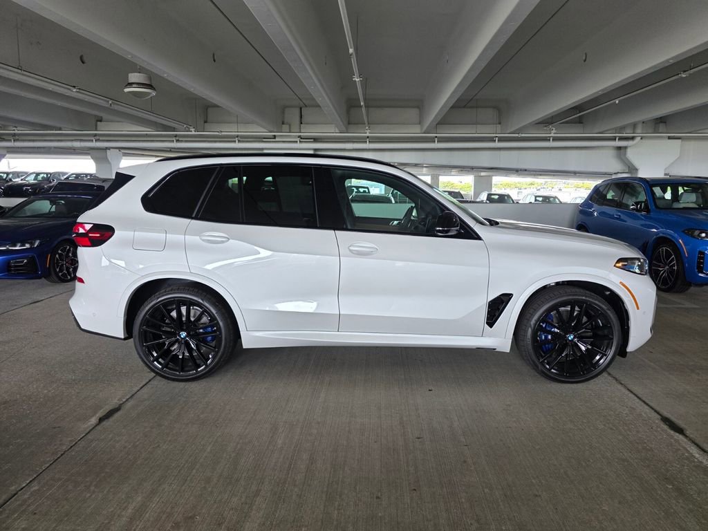 New 2026 BMW X5 M60i image 3