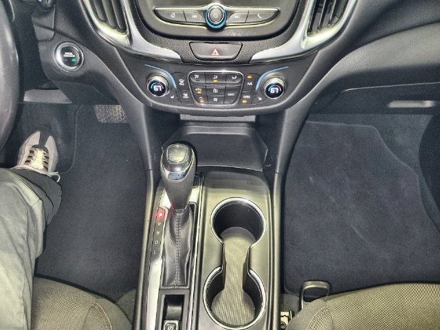 Used 2020 Chevrolet Equinox LT AWD/4WD image 19