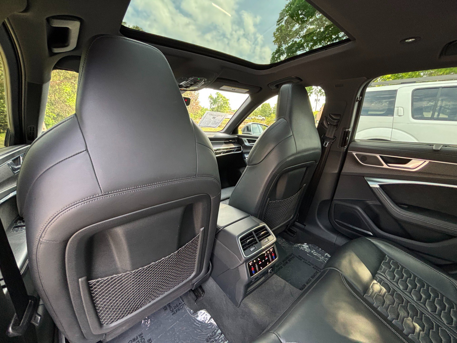 Used 2021 Audi RS 6 AWD/4WD image 17