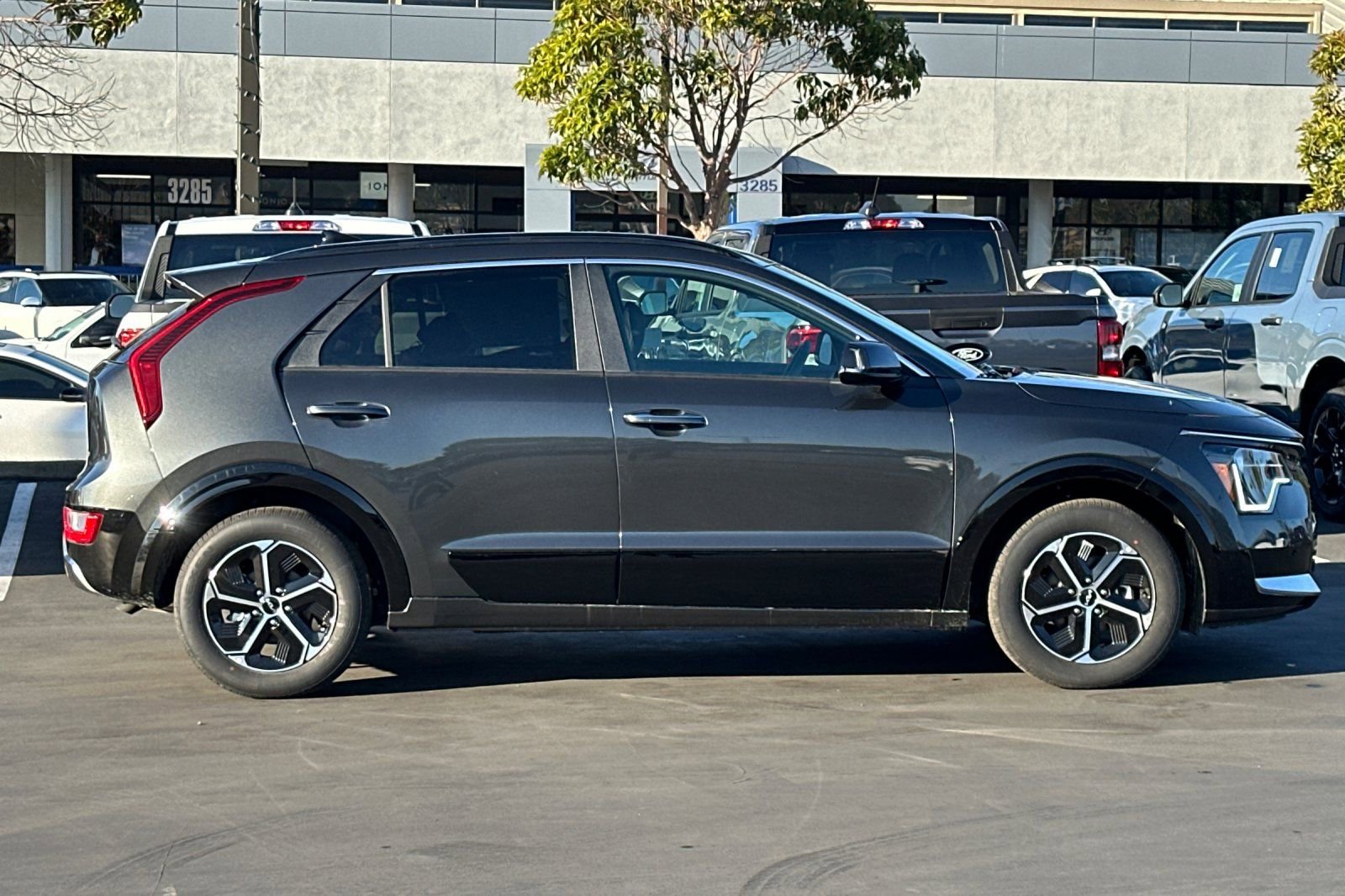 New 2026 Kia Niro SX image 3