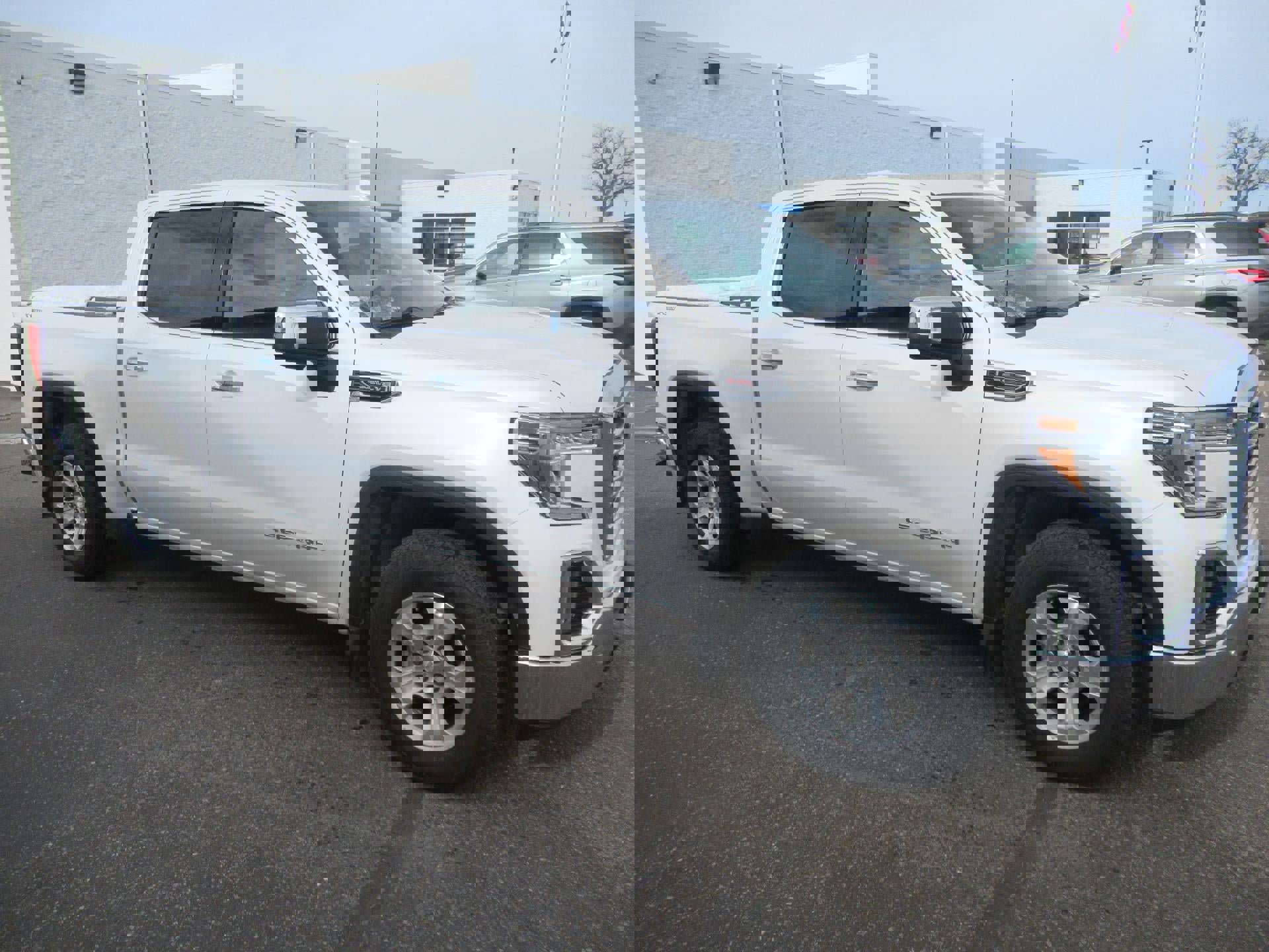 Used 2020 GMC Sierra 1500 SLT w/ SLT Premium Plus Package image 3