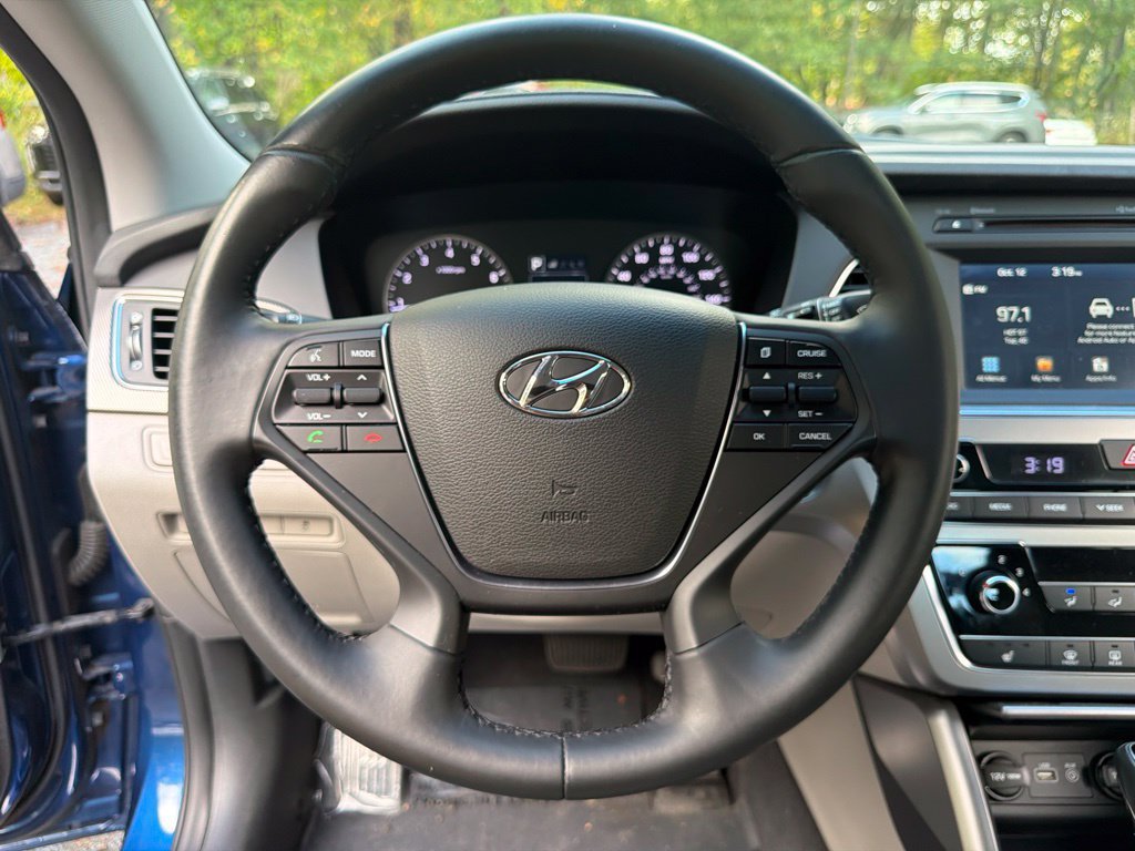 Used 2017 Hyundai Sonata Sport w/ Value Edition Package 02 FWD image 19