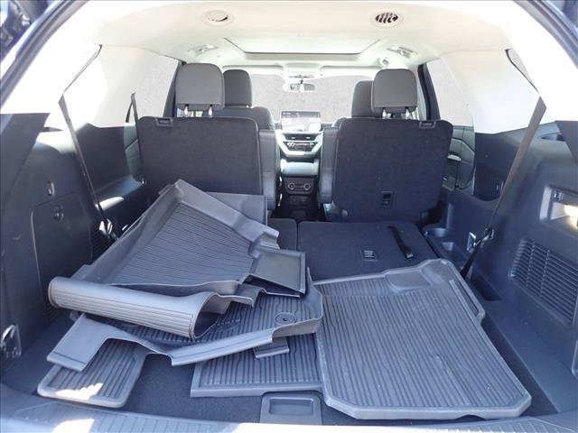 New 2026 Ford Explorer Active w/ Active Comfort Package AWD/4WD image 8