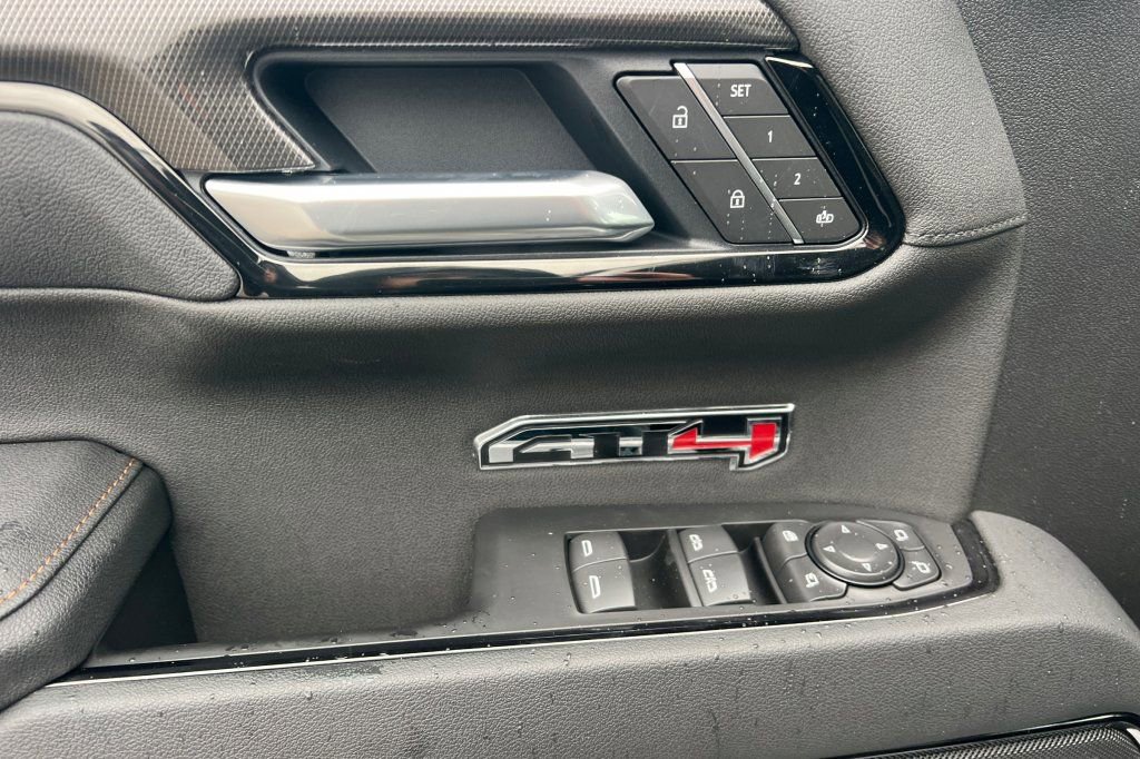 New 2026 GMC Sierra 1500 AT4 AWD/4WD image 8