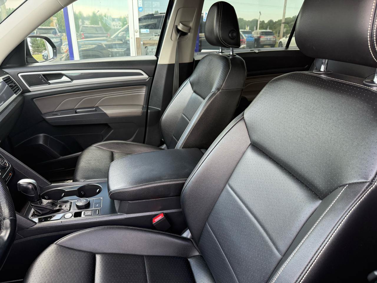 Used 2021 Volkswagen Atlas SE w/ Panoramic Sunroof Package AWD/4WD image 12