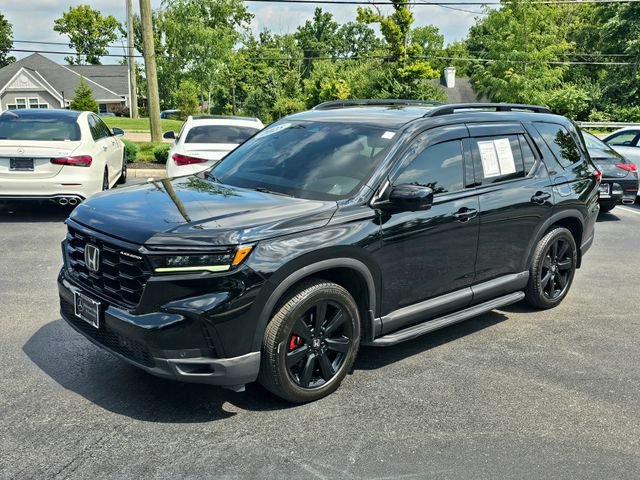 Used 2025 Honda Pilot Black Edition image 4