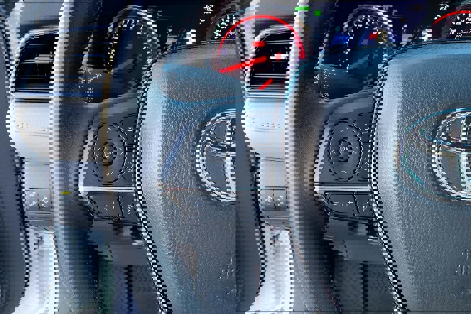 Used 2020 Toyota Camry XSE image 23