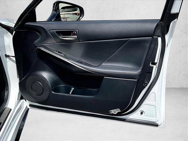 Used 2024 Lexus IS 500 RWD image 19